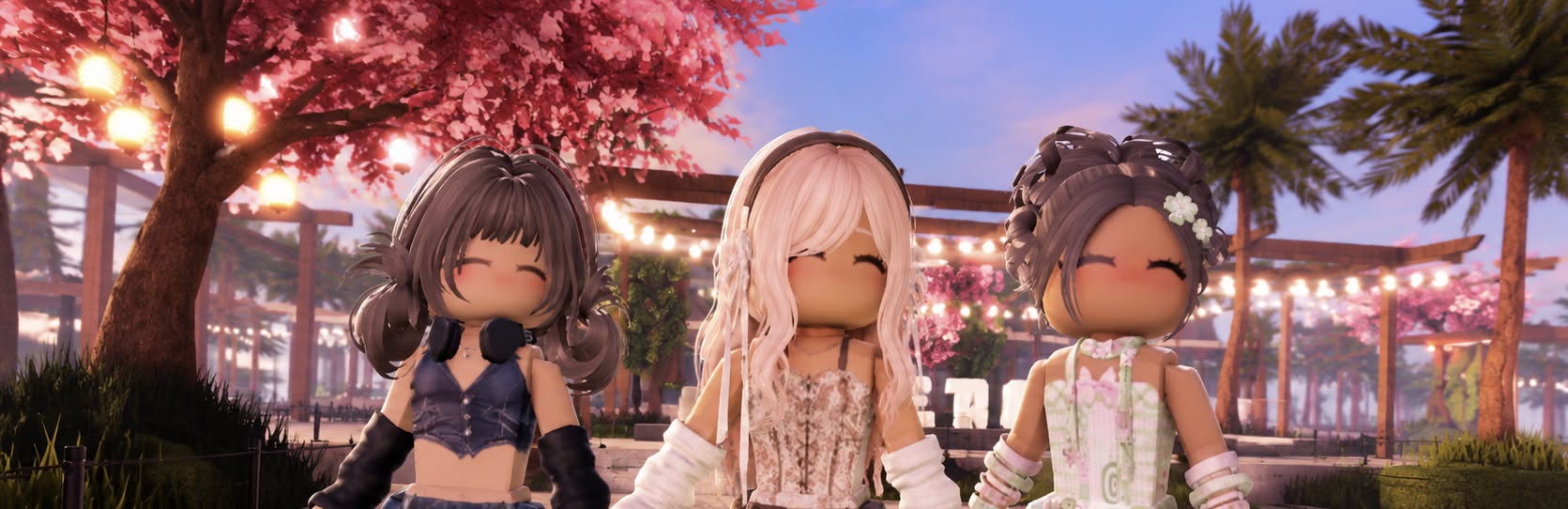 Discovery splash banner for Storely Discord server
