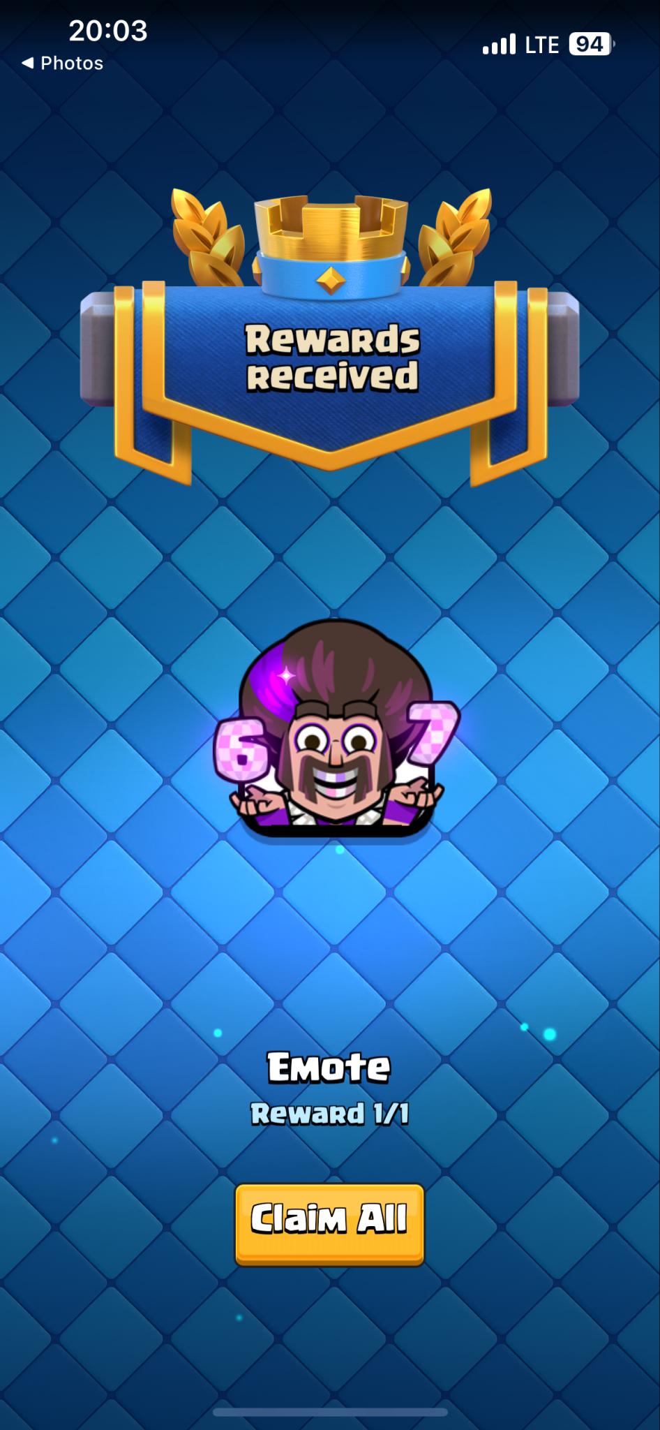 Discovery splash banner for Sparrrow Hideout Discord server